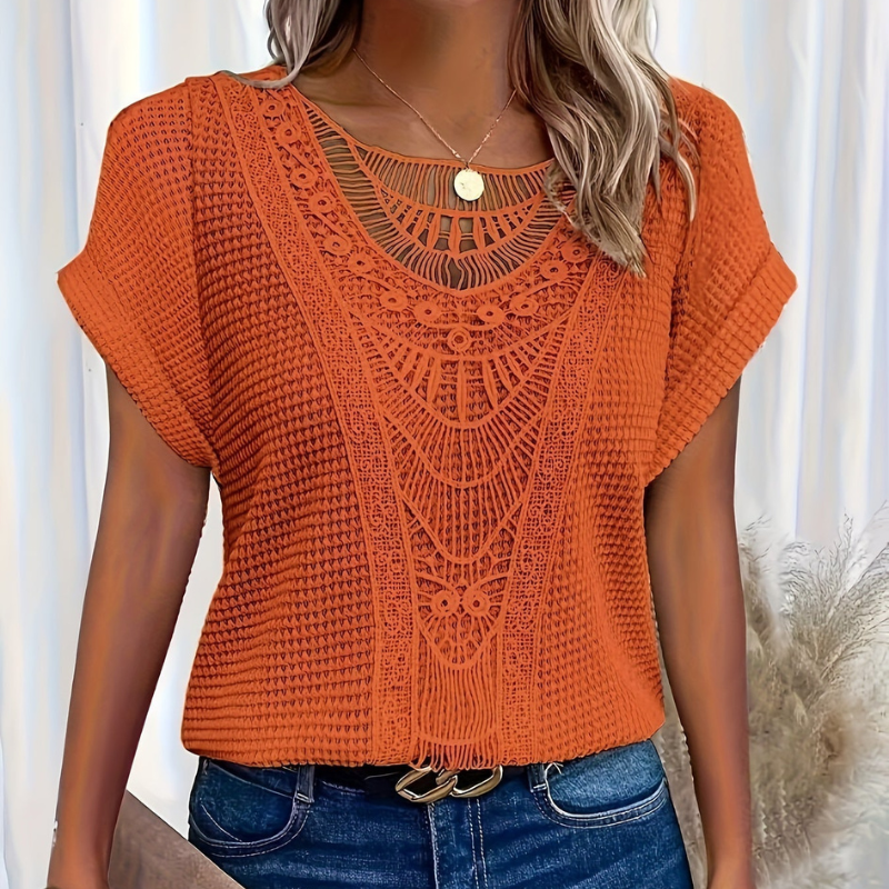 Zyra™ | Stilfuld Top med Blonde Detalje